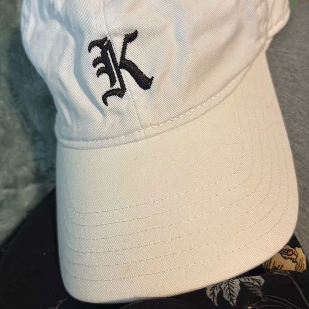Kith  STREETWEAR/CAPITAL PRINT LETTERS  Logo Cap /trucker hat
